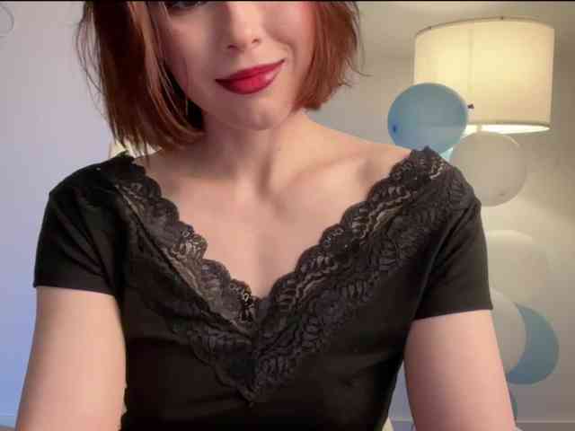 StacyLuxxe webcam