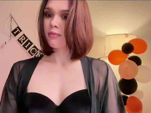 StacyLuxxe webcam