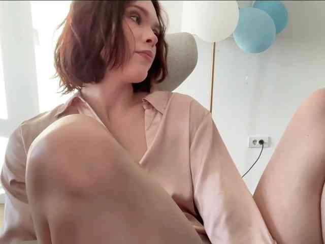 StacyLuxxe webcam