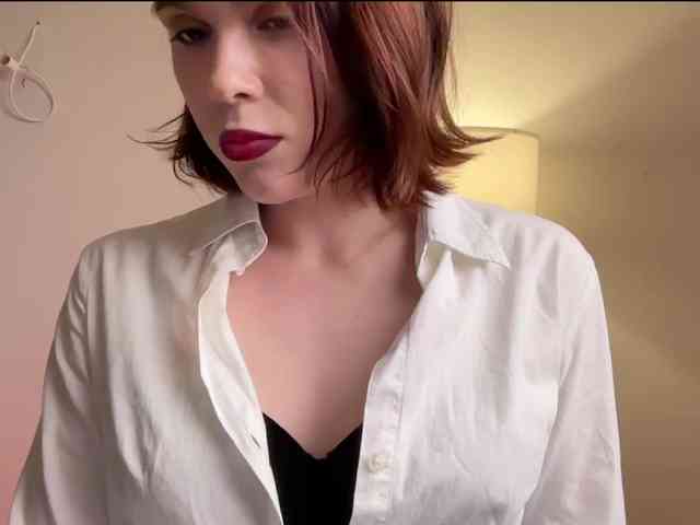 StacyLuxxe webcam