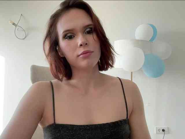 StacyLuxxe webcam