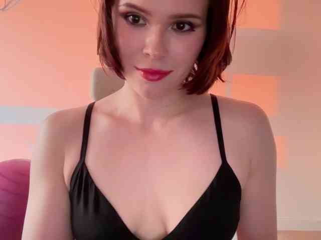 StacyLuxxe webcam