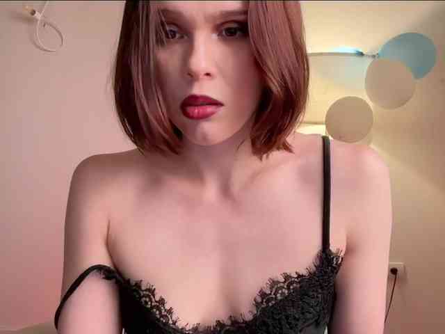 StacyLuxxe webcam