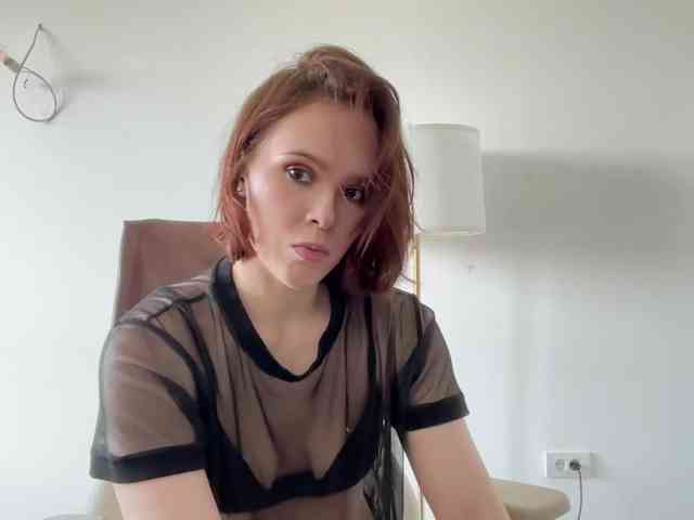 StacyLuxxe webcam