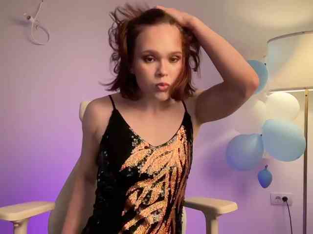 StacyLuxxe webcam