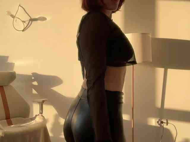 StacyLuxxe webcam