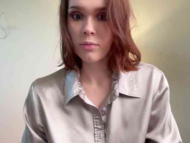 StacyLuxxe webcam