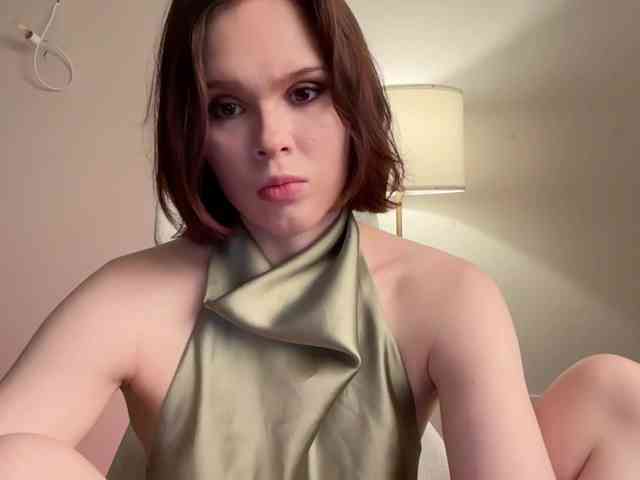 StacyLuxxe webcam
