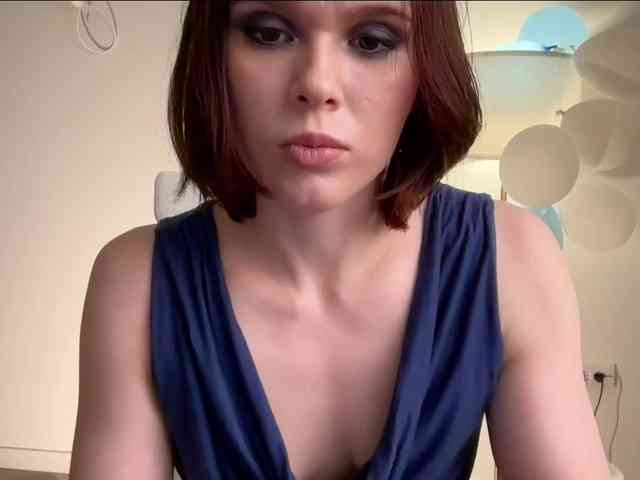StacyLuxxe webcam