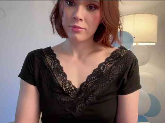 StacyLuxxe webcam