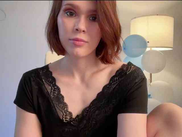 StacyLuxxe webcam