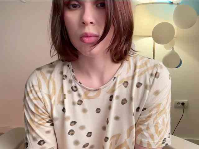 StacyLuxxe webcam