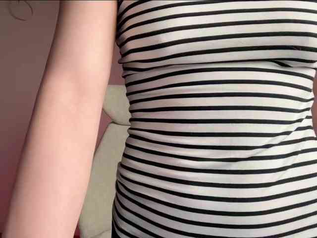 StacyLuxxe webcam