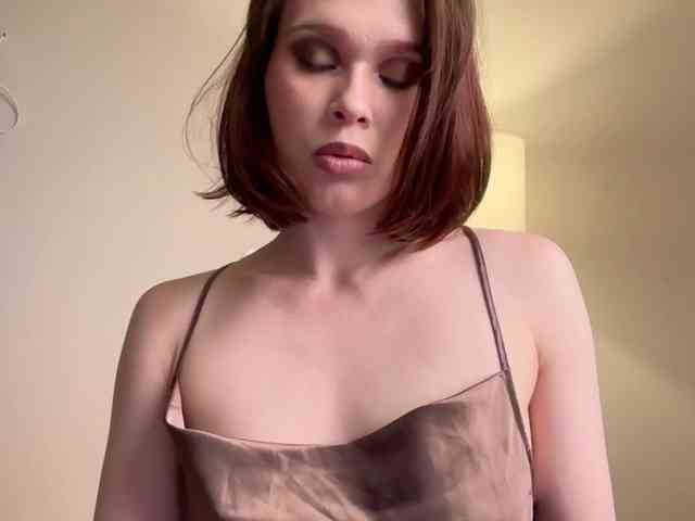 StacyLuxxe webcam