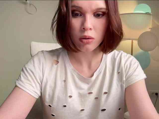 StacyLuxxe webcam