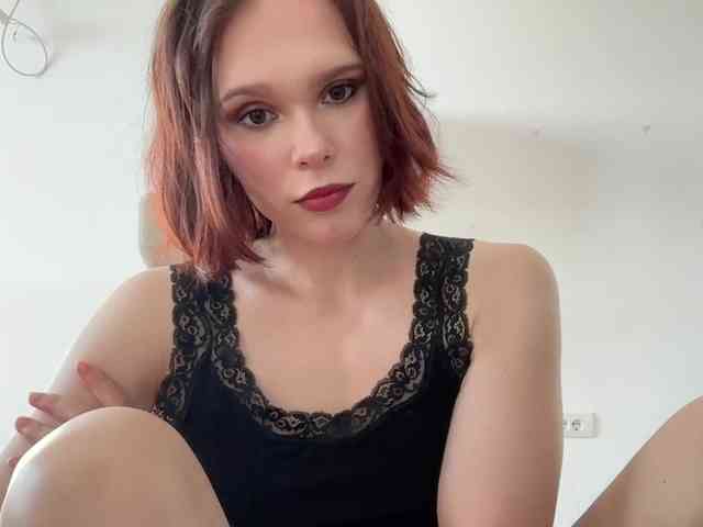StacyLuxxe webcam