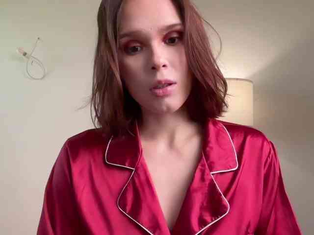 StacyLuxxe webcam