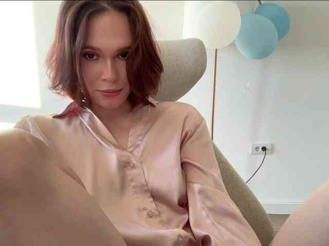StacyLuxxe webcam