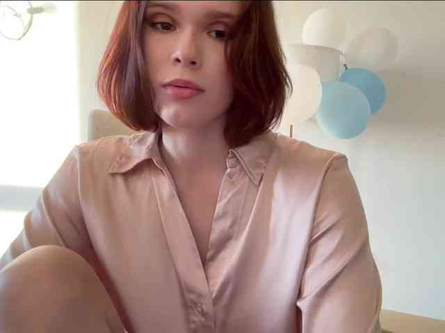 StacyLuxxe webcam