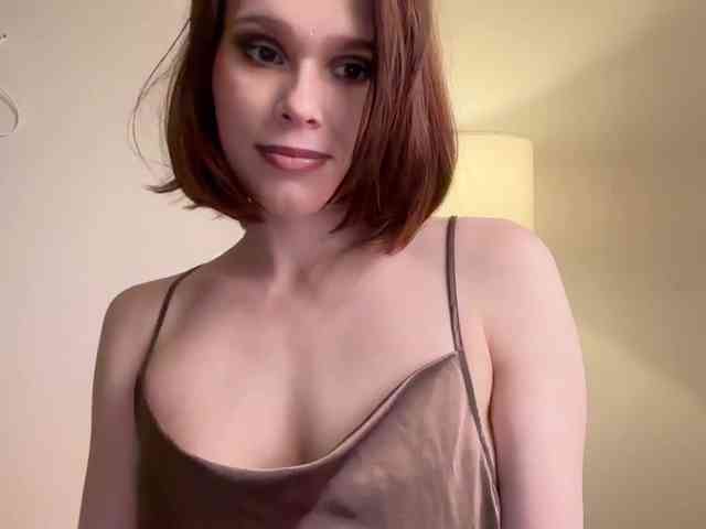 StacyLuxxe webcam