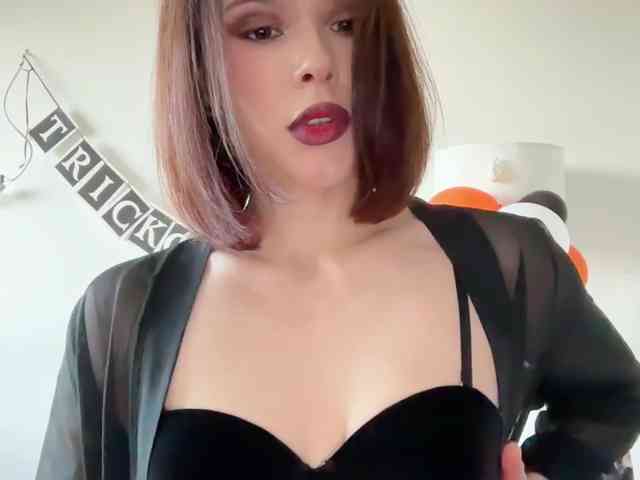 StacyLuxxe webcam