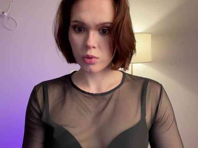 StacyLuxxe webcam