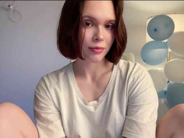StacyLuxxe webcam