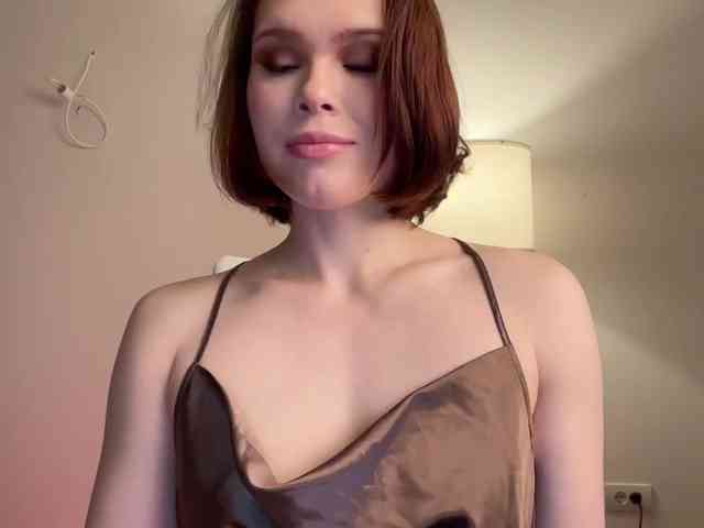 StacyLuxxe webcam