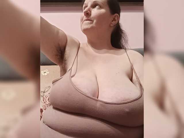 LadyAlma live webcam show
