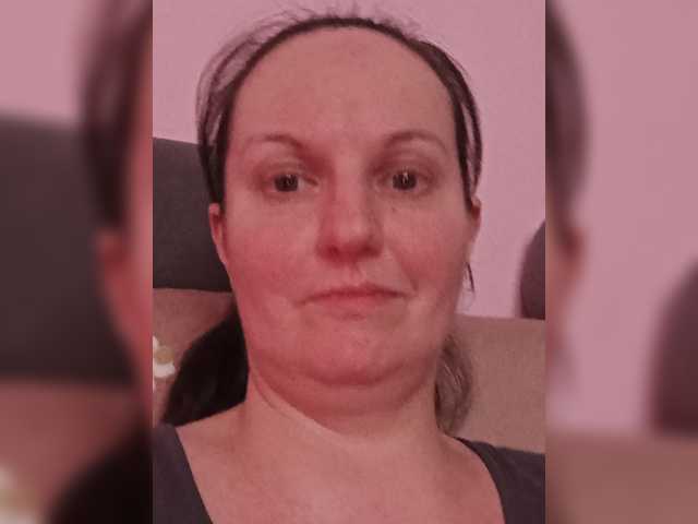 LadyAlma live webcam show