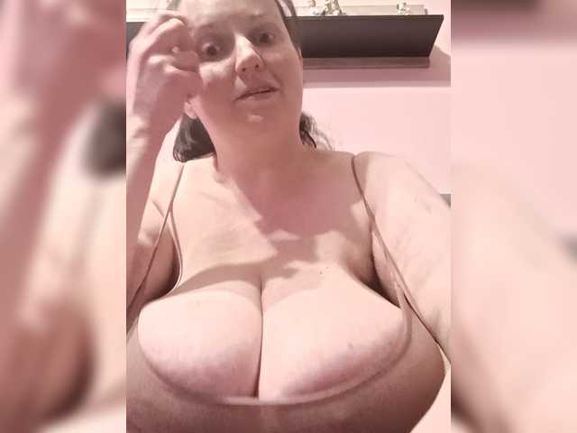 LadyAlma Live Cam on BongaCams