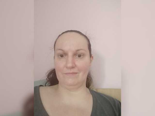 LadyAlma live cam on BongaCams