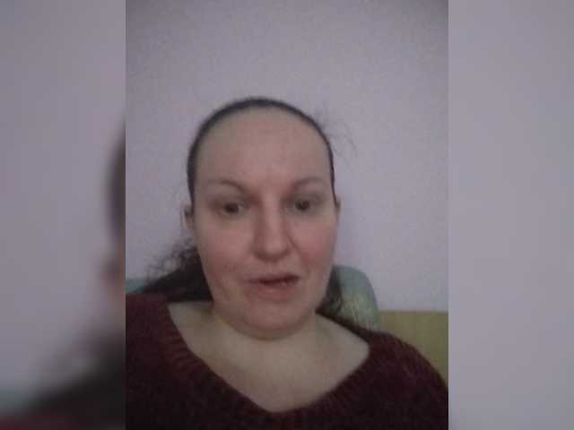 LadyAlma live cam preview