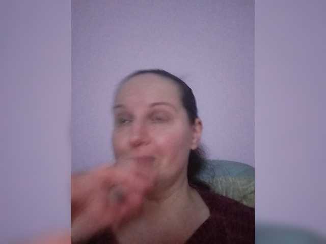 LadyAlma live cam preview