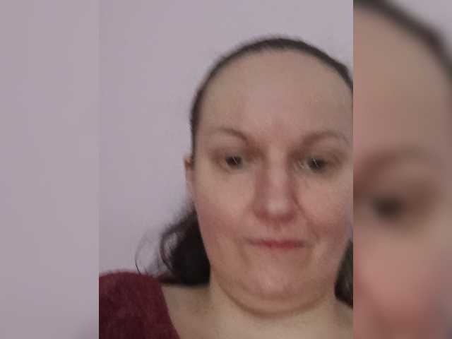 LadyAlma live cam preview