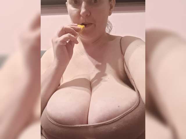 LadyAlma live cam on BongaCams
