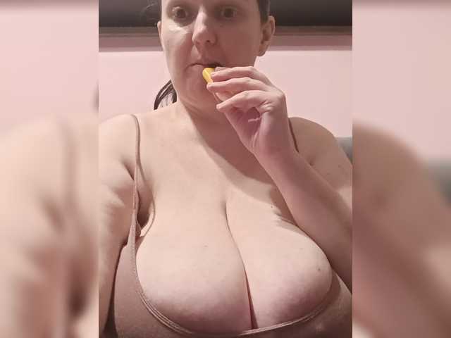 LadyAlma live cam on BongaCams