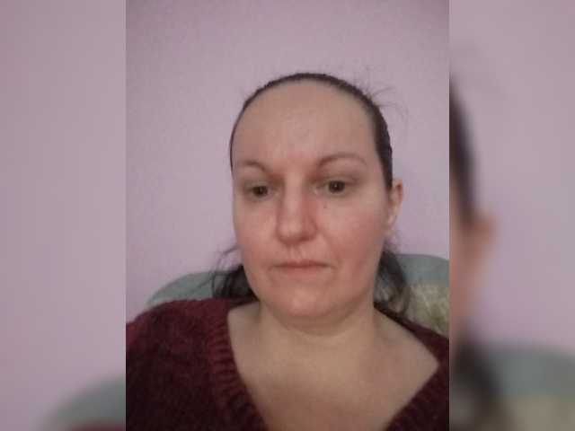 LadyAlma, en vivo ahora en BongaCams