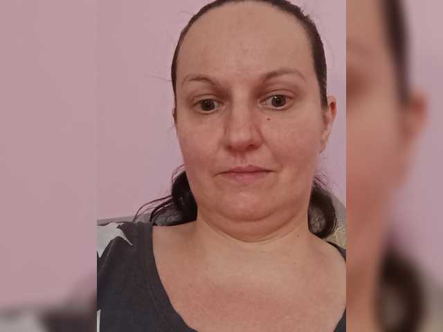 LadyAlma live cam on BongaCams