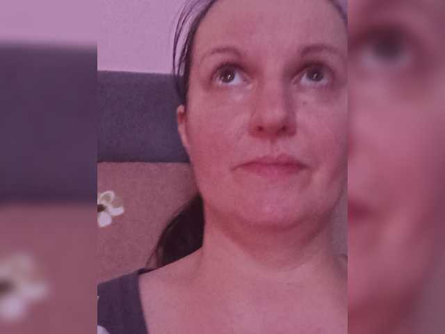 LadyAlma live cam