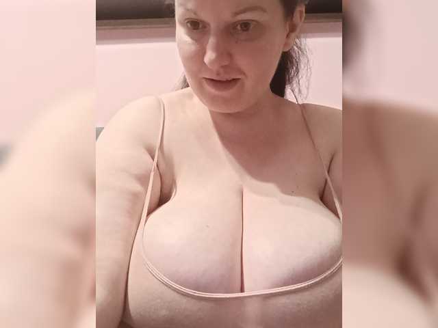 LadyAlma live cam on BongaCams