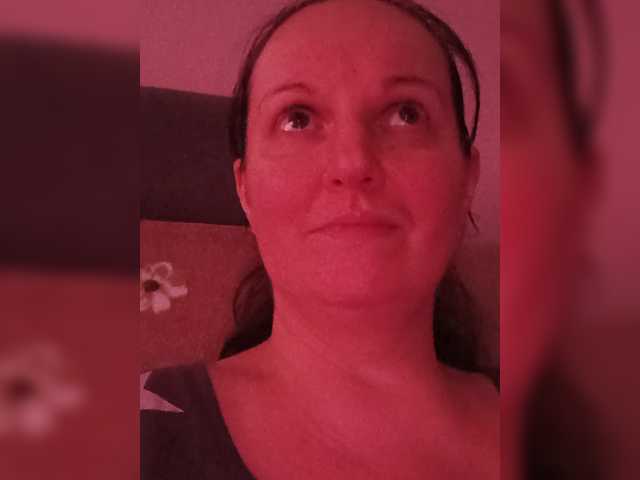 LadyAlma live cam on BongaCams