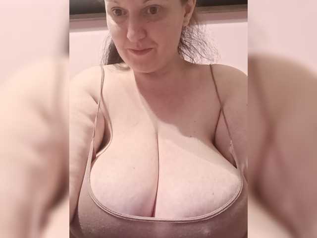 LadyAlma live cam on BongaCams