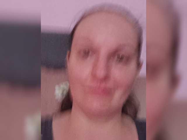 LadyAlma live cam on BongaCams