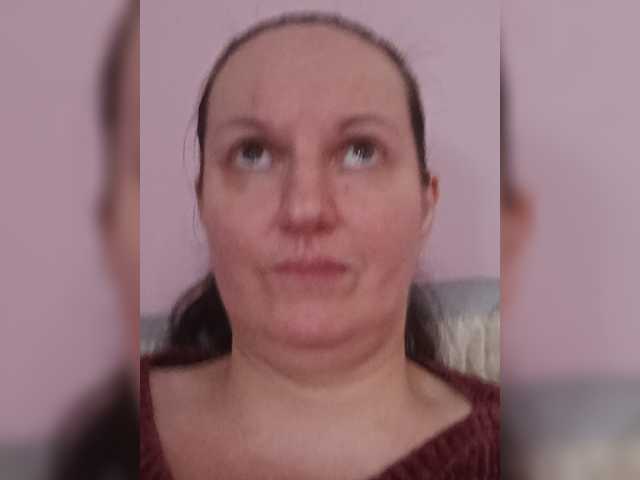 LadyAlma live cam preview