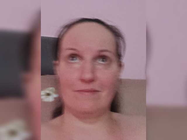 LadyAlma live cam on BongaCams