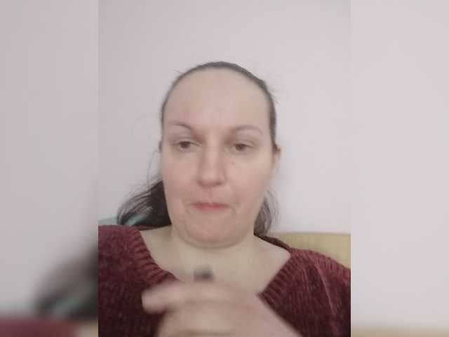 LadyAlma live cam preview