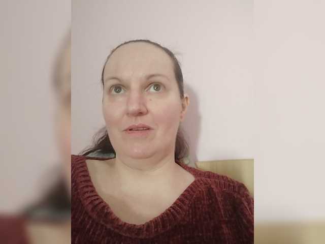 LadyAlma live cam preview