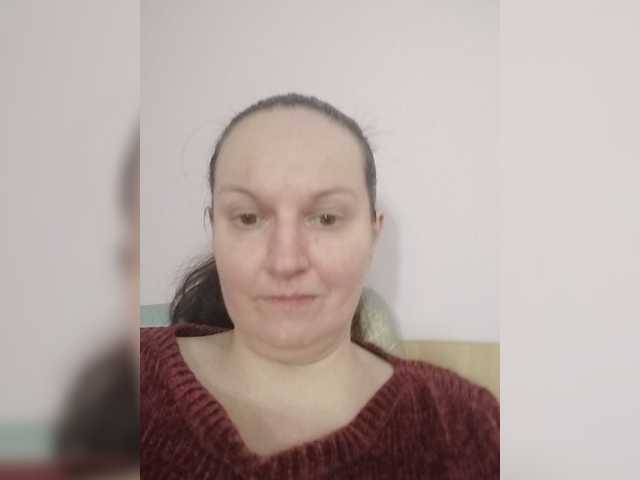 LadyAlma live cam preview