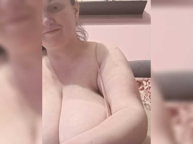 LadyAlma live cam on BongaCams